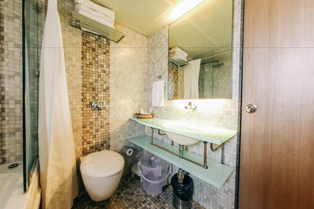 Hostel Mumbai By Maharana Inn מראה חיצוני תמונה