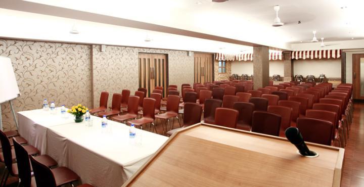 Hostel Mumbai By Maharana Inn מראה חיצוני תמונה